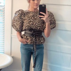 H&M cheetah puff sleeve peplum top